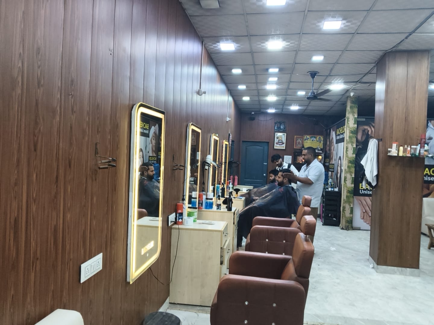 Bachelor Unisex Salon Life