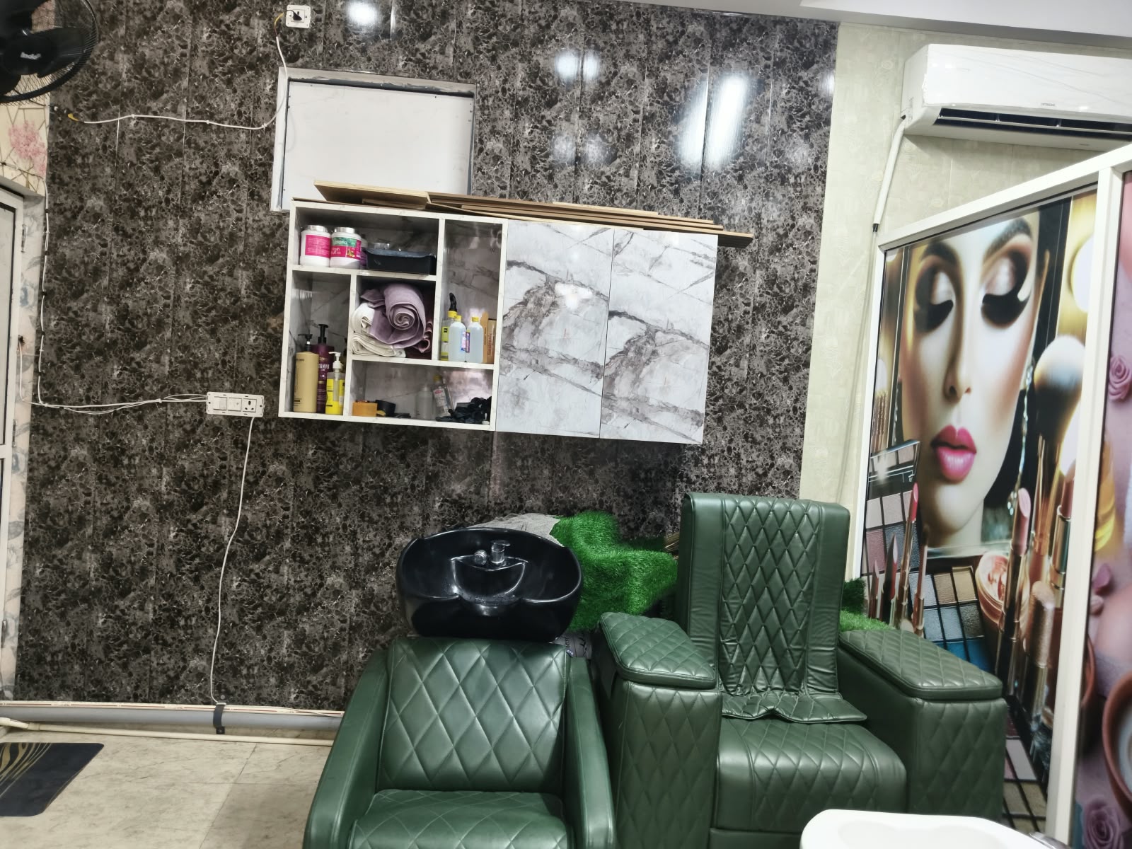 Mayra Makeover Salon & Make up Studio